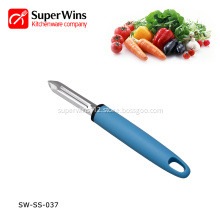 Easy Cleaning and Safe Storage Vegetable Peeler